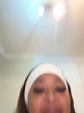 cunkombd Adlı Modelin Canlı XXX Sohbeti