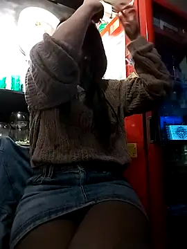 Chat +18 de karlagiraldo198 ao vivo