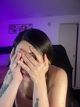 Chat +18 de carolina16love ao vivo