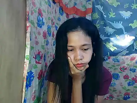 XXX chat uživo modela PinaySkinnyGirl