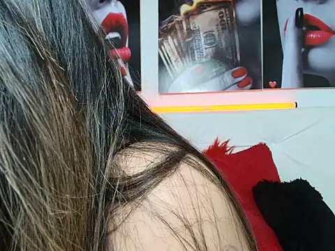 دردشة LinaBrowm الجنسية المباشرة