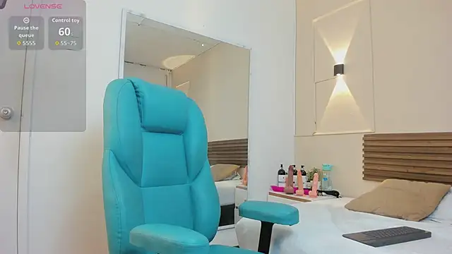 salome_diamond Adlı Modelin Canlı XXX Sohbeti