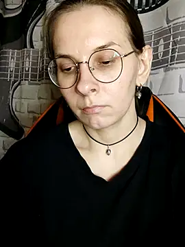 Chat +18 de Aashikalaa ao vivo