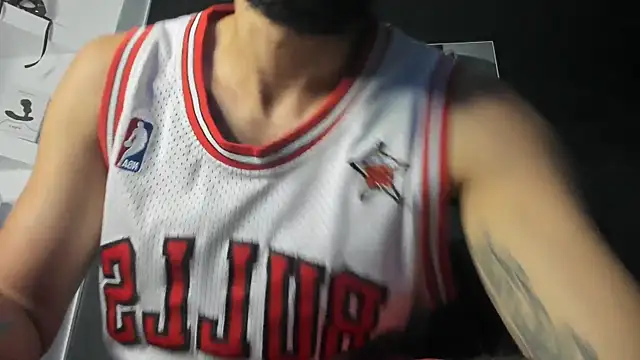 XXX chat uživo modela Tatis__