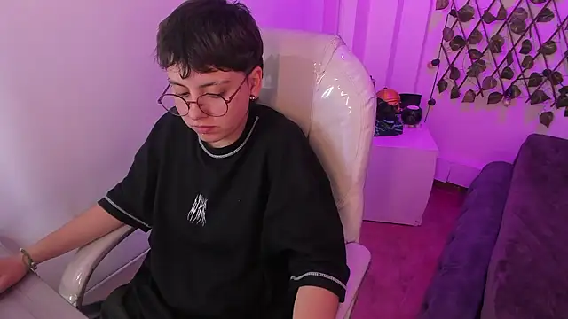 Nathaly_ds: απευθείας συνομιλία ΧΧΧ