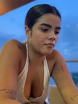 Kaily_Sweet16: онлайн-секс-чат