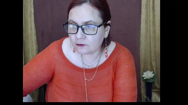 PlayfullMature Chat XXX in diretta