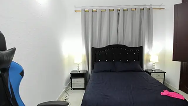 Chatroom XXX en direct de Debora_brown