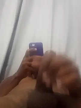 Chatroom XXX en direct de Pr3To021