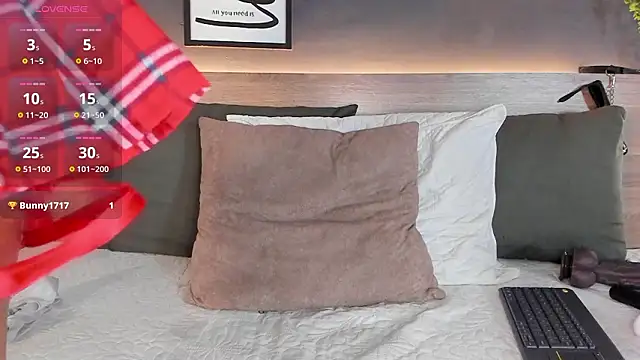 Zaha_Evans Live XXX-Chat