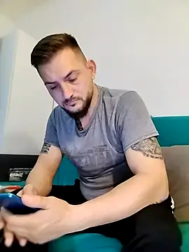 KingOfKingsX 现场XXX聊天