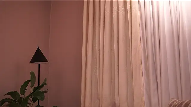 Tayler_Kim's Live XXX Chat