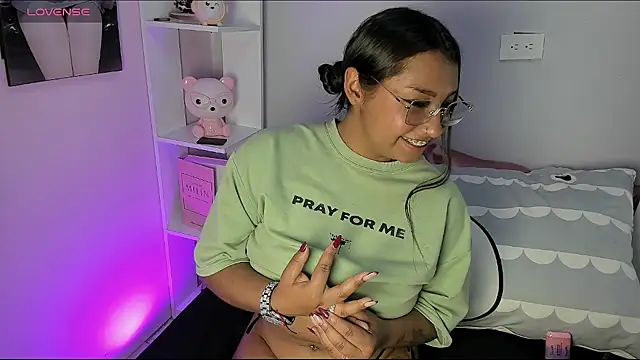 دردشة tinna_noa الجنسية المباشرة