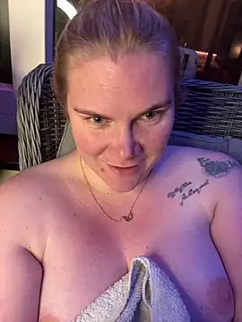 SexyBlondJoanna's Live XXX Chat