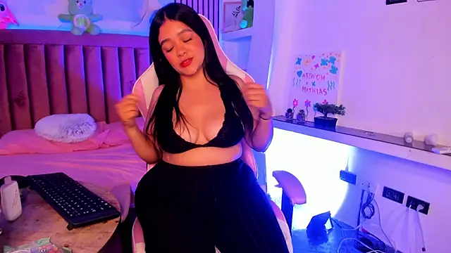 Imtokio_ Live XXX-Chat