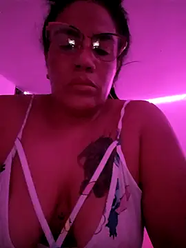 Giovanina Live XXX-chat