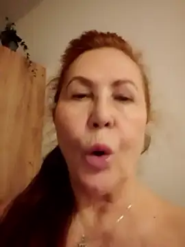 Hottie-Mom Webcamshow