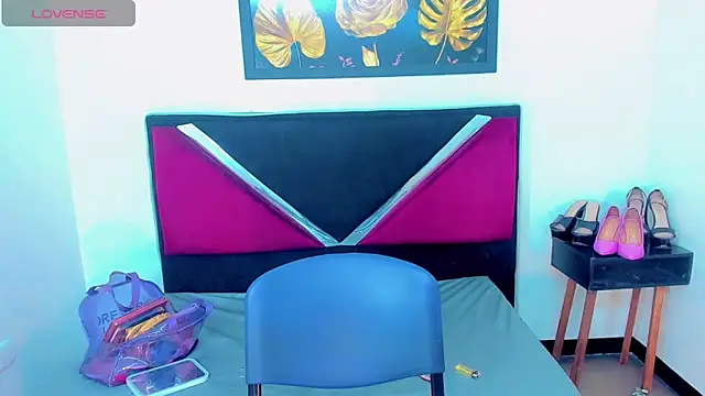 nickyminach_'s Live XXX Chat