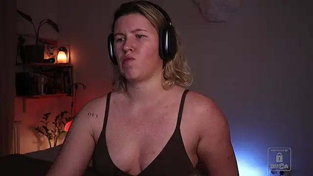 moonamii Chat XXX live