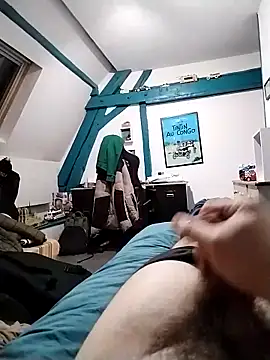 JulesG18: διαδικτυακό σόου στην κάμερα