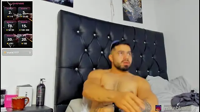 mikeblaree Chat XXX live