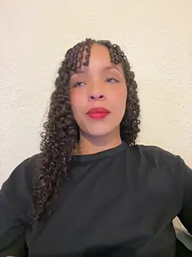 Yasmin777_ él ő XXX-chatje