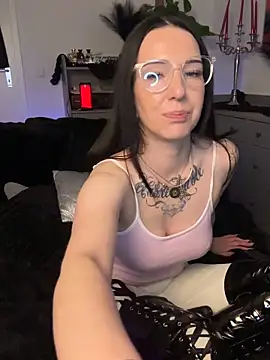 Show modela Trixie-Tainted na web-kameri