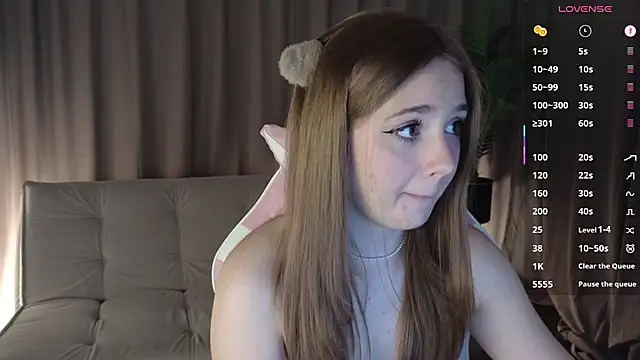 KariDollar's Live XXX Chat