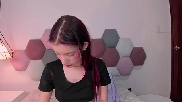 Živý XXX chat TessaMonroee