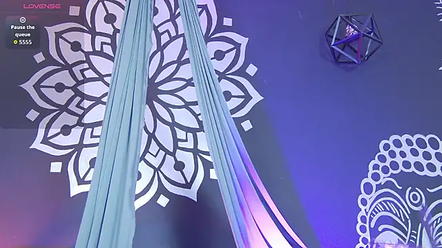 katie_rougee_'s Live XXX Chat