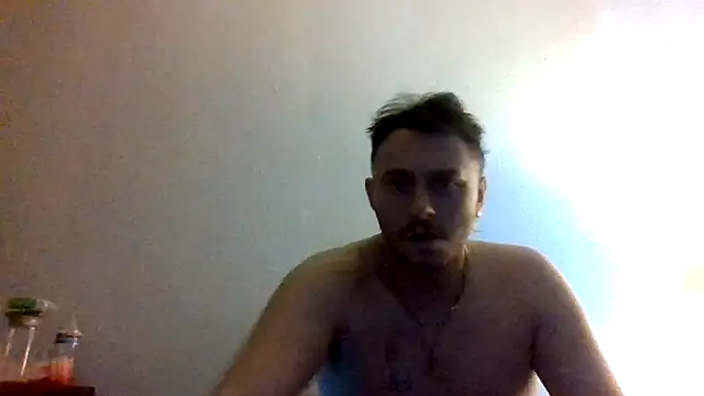 WhiteMamba6910: онлайн-секс-чат