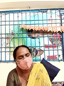 Pokazy przed kamerką – keerthy_telugu