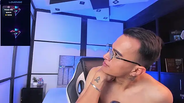 LiamDeep 即時 XXX 聊天