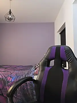 MiaRides19 Webcamshow