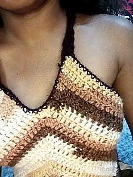 Akni_ Show in webcam