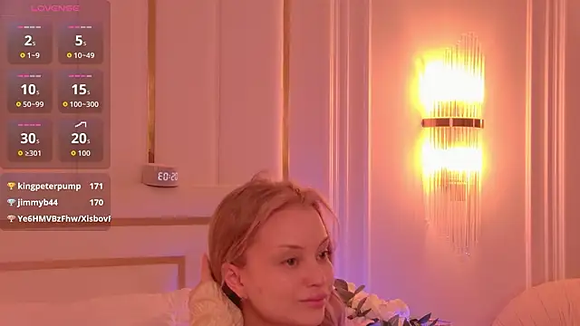 MollyHilton Live XXX Chat