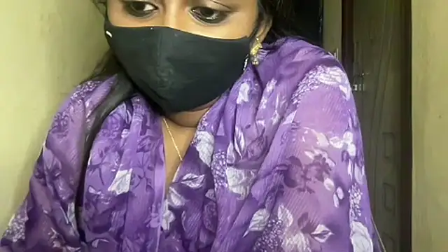 Pertunjukan Kamera Web Tanuja-Sexy