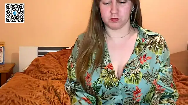 MaroonMoon_ live XXX chat