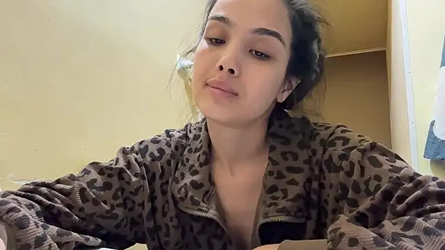 AylinBlush's Live XXX Chat