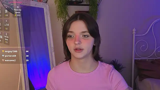 Онлайн чат XXX LetoriaNotley