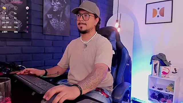 DaviidEvans_ Show Webcam