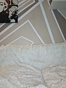 Chatroom XXX en direct de SlimBellaa