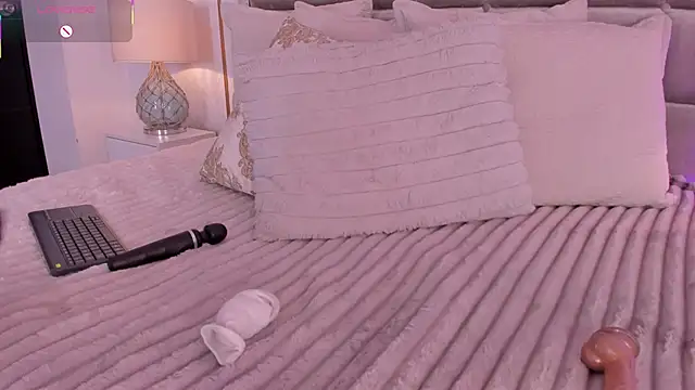 ZaraVesari – Naživo XXX chat