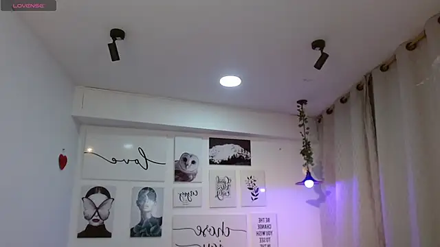 DraxBlade09 Adlı Modelin Web Kamerası Şovu