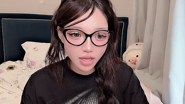 _Gwyneth_ Show in webcam