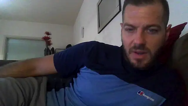 THE_CHEEKY_ALPHAn Live XXX chat