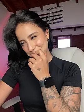 Ale_Lewis Chat XXX live