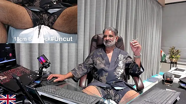 OnlineBossUK: απευθείας συνομιλία ΧΧΧ