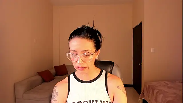 Chat XXX en directo de Kristen_Garner