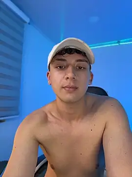 oliver_kyy Live XXX-Chat